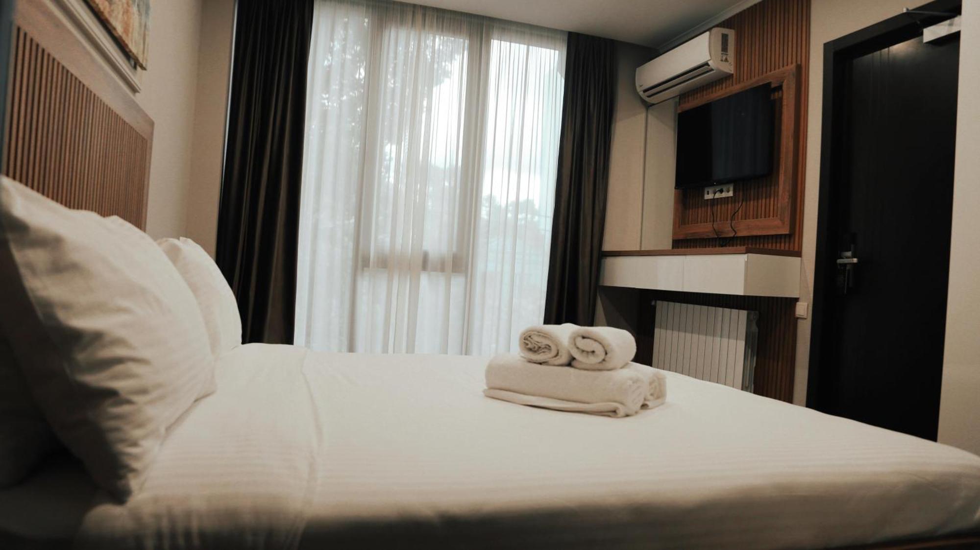 Golden Sun Kobuleti Hotel Екстериор снимка