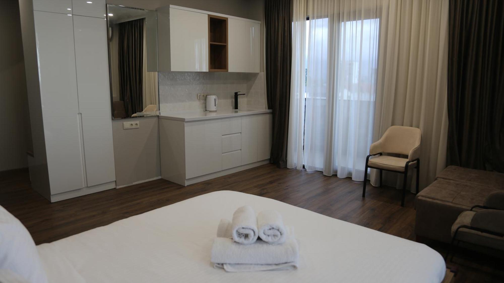 Golden Sun Kobuleti Hotel Екстериор снимка